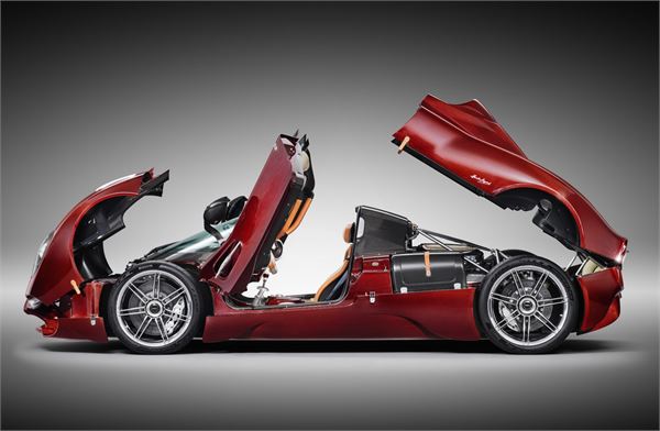 The Pagani Utopia: Rolling Art &mdash; photo 1 of 4