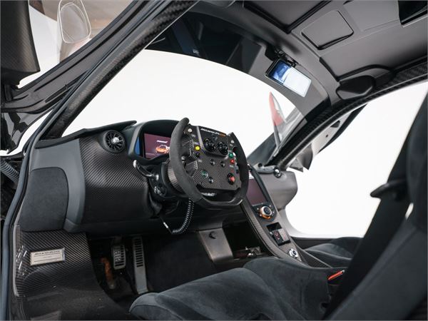 2015 McLaren P1 Lanzante GTR in Black/Red - interior photo 24