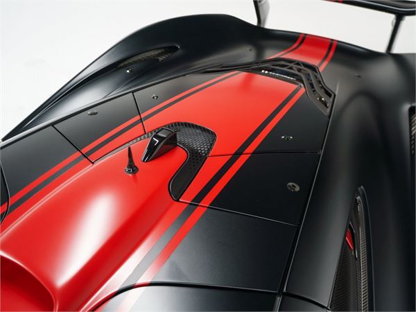 2015 McLaren P1 Lanzante GTR in Black/Red - exterior photo 18
