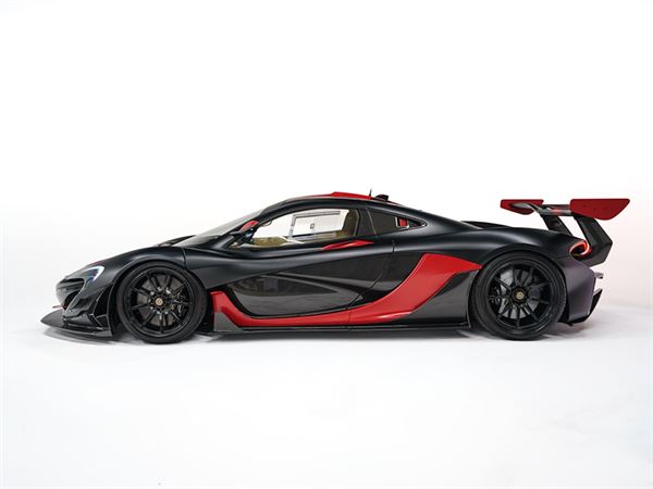 2015 McLaren P1 Lanzante GTR in Black/Red - exterior photo 9