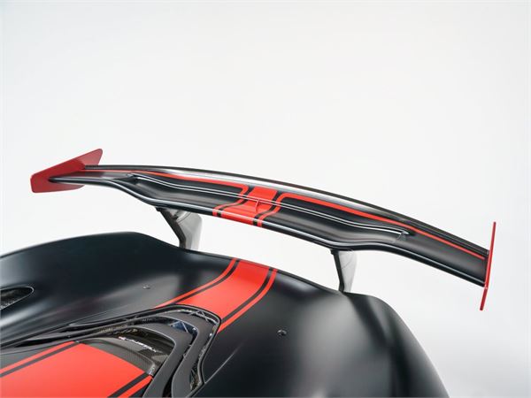 2015 McLaren P1 Lanzante GTR in Black/Red - exterior photo 16