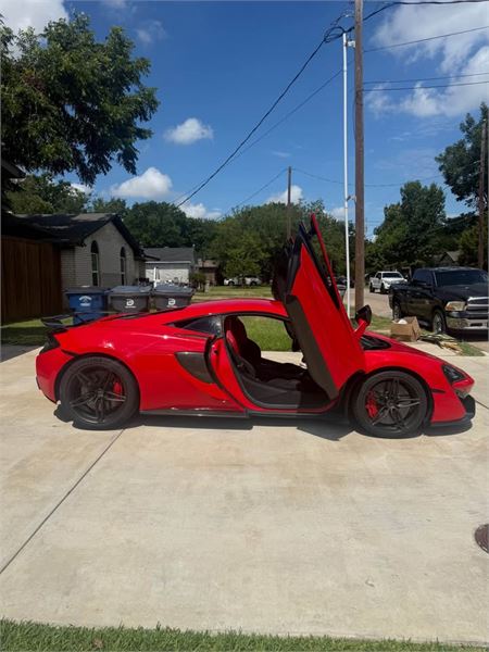 2017 McLaren 570S in Vermillion Red - exterior photo 2
