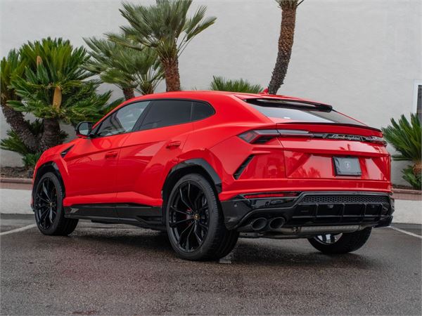 2022 Lamborghini Urus in Rosso Mars Metallic - exterior photo 16