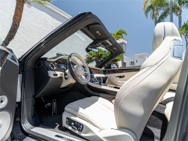 2023 Bentley Continental GTC Speed in Onyx - interior photo 16