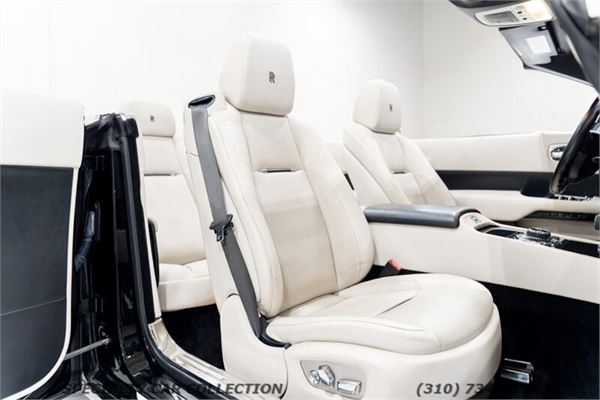2017 Rolls-Royce Dawn in Diamond Black/Silver - interior photo 13