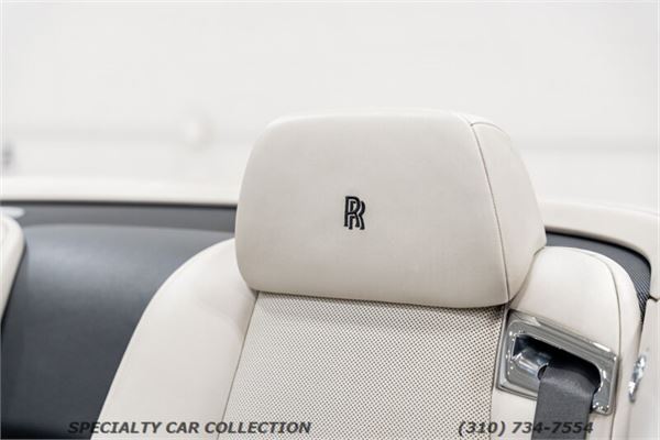 2017 Rolls-Royce Dawn in Diamond Black/Silver - interior photo 19