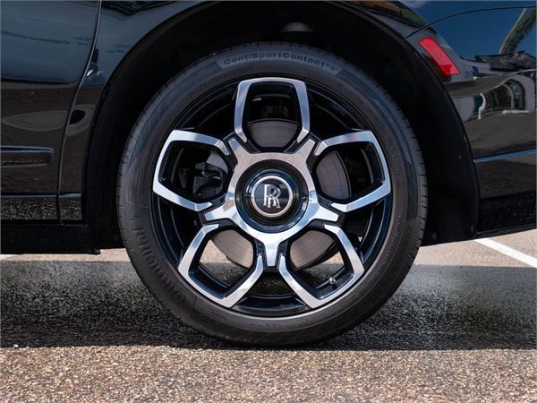 2025 Rolls-Royce Cullinan Black Badge in Black - exterior photo 10