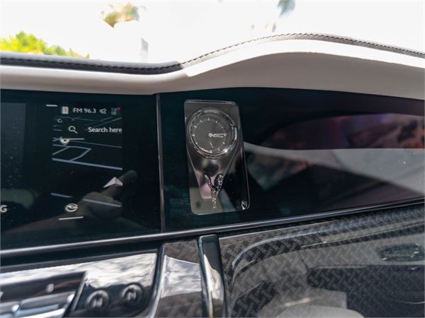 2025 Rolls-Royce Cullinan Black Badge in Black - interior photo 23