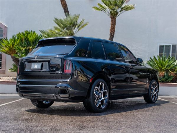 2025 Rolls-Royce Cullinan Black Badge in Black - exterior photo 3