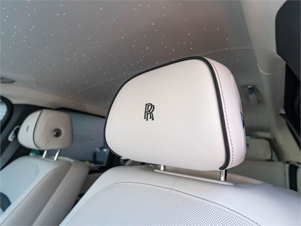 2025 Rolls-Royce Cullinan Black Badge in Black - interior photo 21