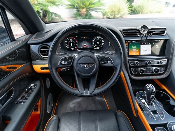 2025 Bentley Bentayga V8 Black Edition in Anthracite Satin - interior photo 17