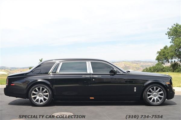 2017 Rolls-Royce Phantom EWB in Black - exterior photo 7