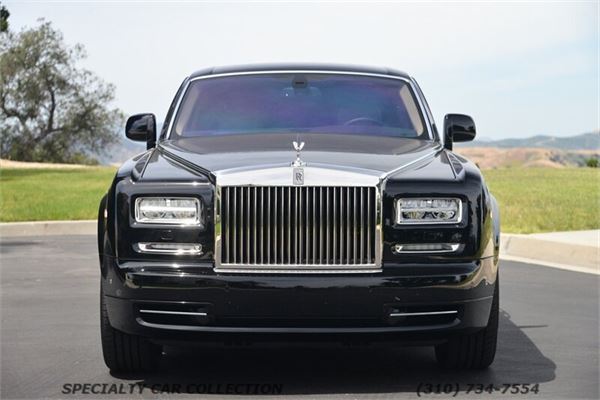 2017 Rolls-Royce Phantom EWB in Black - exterior photo 3