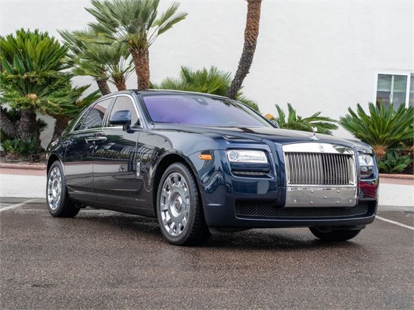 2013 Rolls-Royce Ghost in Midnight Sapphire - exterior photo 8