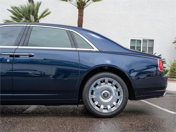 2013 Rolls-Royce Ghost in Midnight Sapphire - exterior photo 9