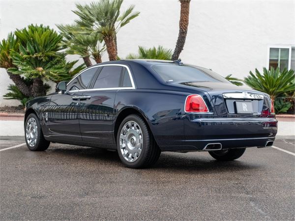 2013 Rolls-Royce Ghost in Midnight Sapphire - exterior photo 16