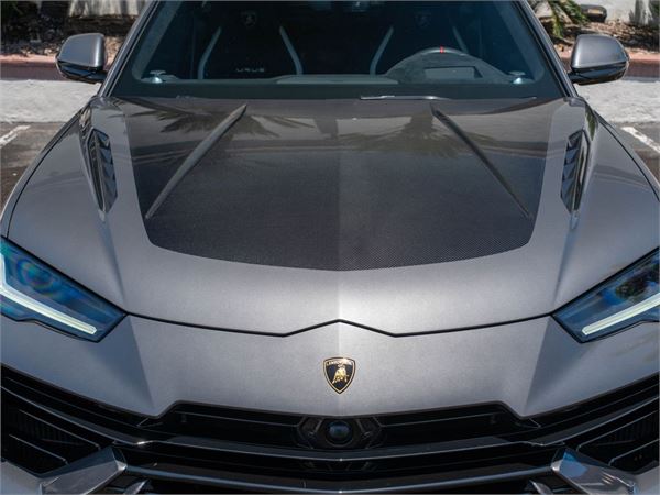 2024 Lamborghini Urus Performante