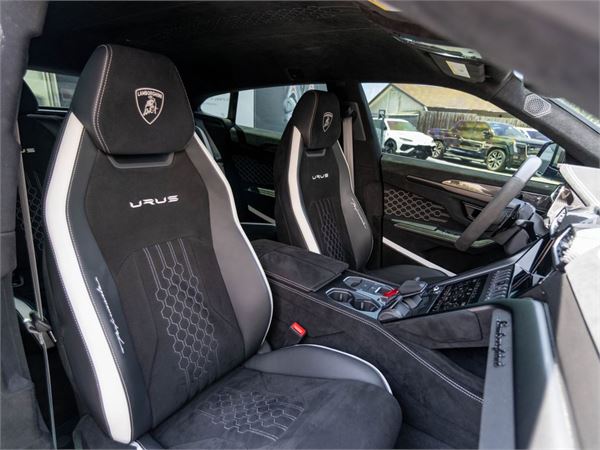 2024 Lamborghini Urus Performante in Grigio Keres Metallic - interior photo 21