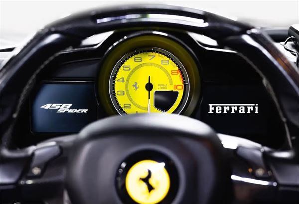 2014 Ferrari 458 Spider in Titanium - interior photo 11