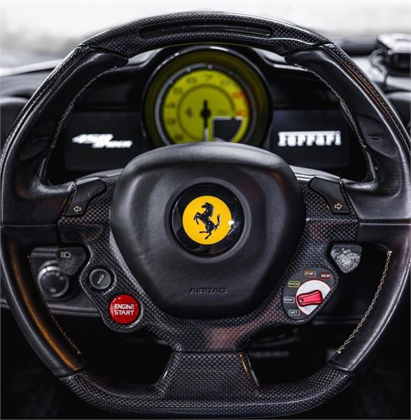 2014 Ferrari 458 Spider in Titanium - interior photo 16