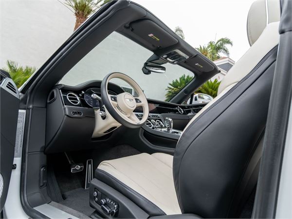 2024 Bentley Continental GTC Speed in Arctica by Mulliner - interior photo 19
