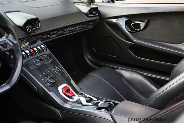2017 Lamborghini Huracan Spyder in Nero Noctis - interior photo 14