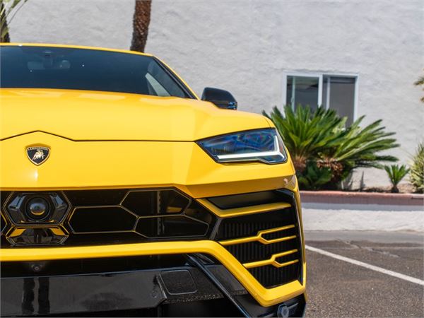 2021 Lamborghini Urus in Giallo Inti Pearl - exterior photo 12