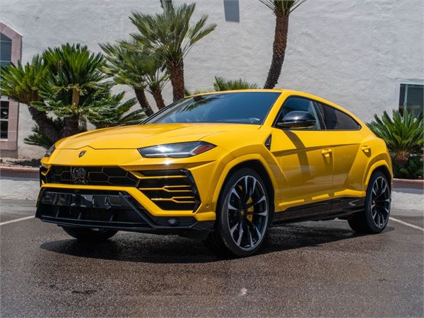 2021 Lamborghini Urus in Giallo Inti Pearl - exterior photo 10