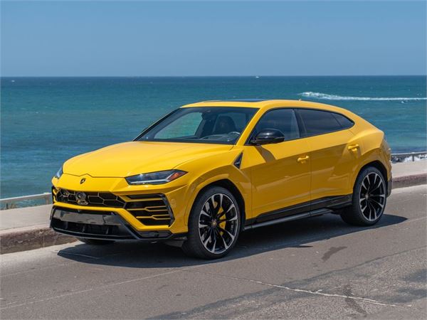 2021 Lamborghini Urus in Giallo Inti Pearl - exterior photo 2