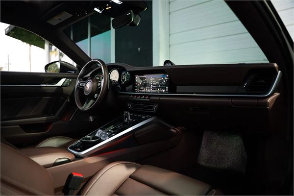 2024 Porsche 911 Turbo S in Black - interior photo 23