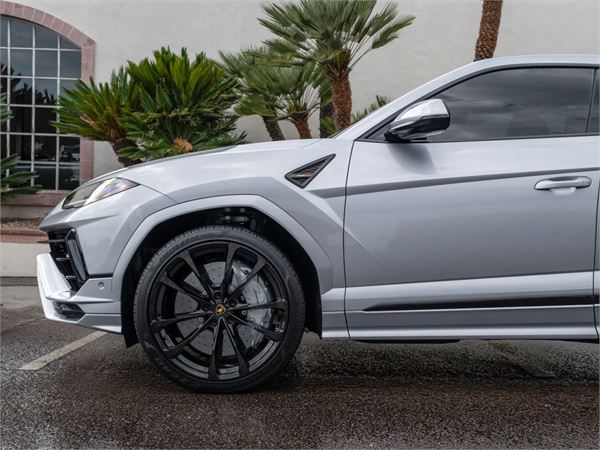 2024 Lamborghini Urus S in Grigio Nimbus Metallic - exterior photo 7