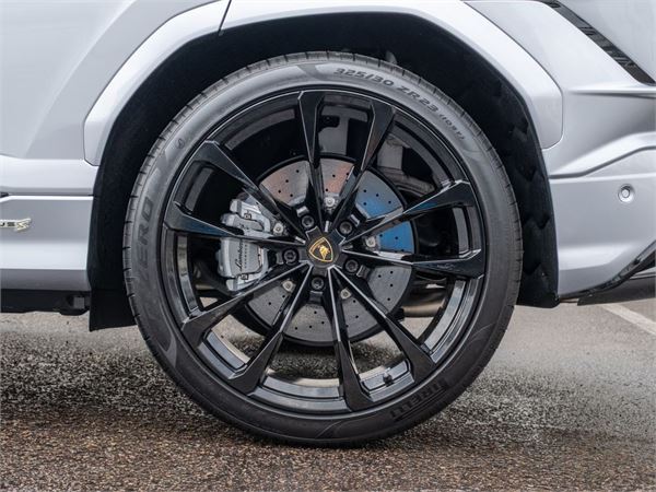 2024 Lamborghini Urus S in Grigio Nimbus Metallic - exterior photo 9