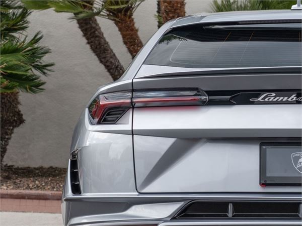 2024 Lamborghini Urus S in Grigio Nimbus Metallic - exterior photo 15