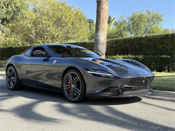 2024 Ferrari Roma in Grigio Silverstone Metallic - exterior photo 11