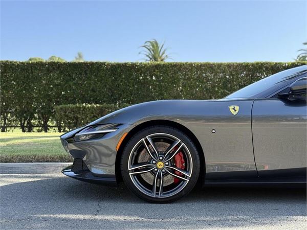 2024 Ferrari Roma in Grigio Silverstone Metallic - exterior photo 3