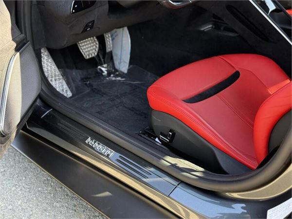 2024 Ferrari Roma in Grigio Silverstone Metallic - interior photo 18