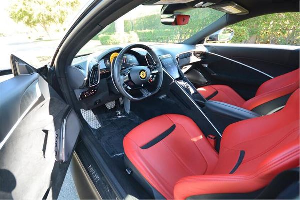 2024 Ferrari Roma in Grigio Silverstone Metallic - interior photo 15