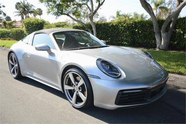 2021 Porsche 911 Targa 4S in GT Silver Metallic - exterior photo 11
