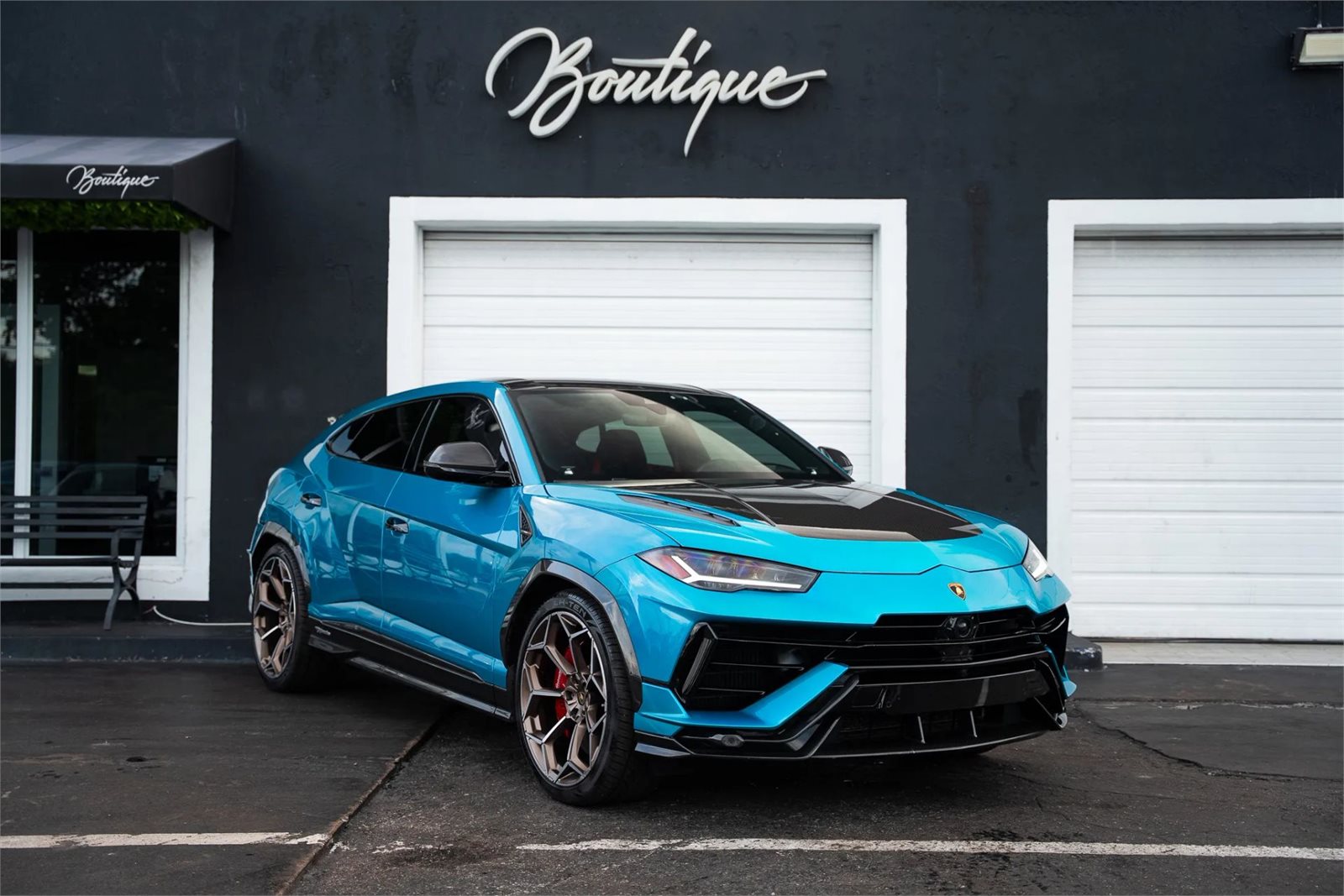2024 Lamborghini Urus Performante in Blu Uranus - exterior photo 1