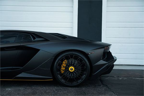 2018 Lamborghini Aventador S in Matte Black - exterior photo 14