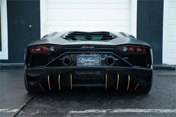 2018 Lamborghini Aventador S in Matte Black - exterior photo 5