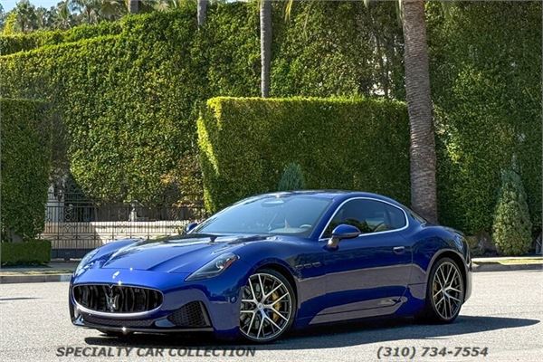 2024 Maserati GranTurismo in Blu Emozione - exterior photo 3
