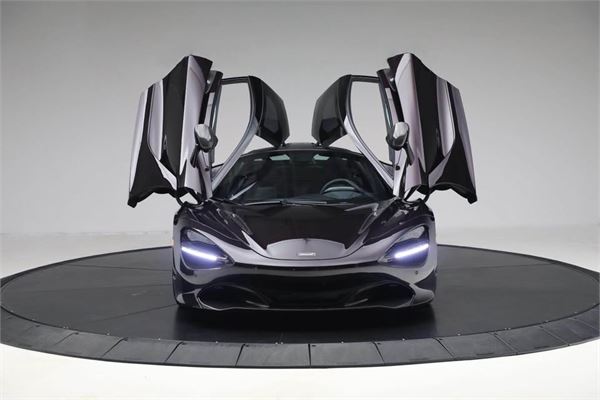 2018 McLaren 720S in Quartz - exterior photo 8