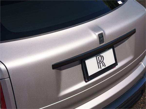 2022 Rolls-Royce Cullinan Black Badge in Ice Premiere Silver - exterior photo 12