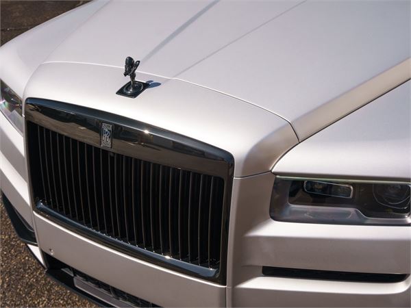 2022 Rolls-Royce Cullinan Black Badge in Ice Premiere Silver - exterior photo 13