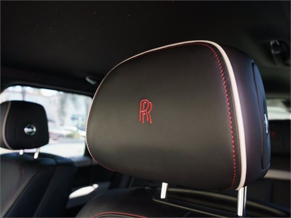 2022 Rolls-Royce Cullinan Black Badge in Ice Premiere Silver - interior photo 22