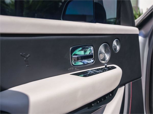 2022 Rolls-Royce Cullinan Black Badge in Ice Premiere Silver - interior photo 23