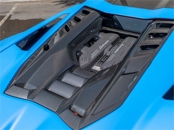 2025 Lamborghini Revuelto in Blu Amnis Matte - exterior photo 15
