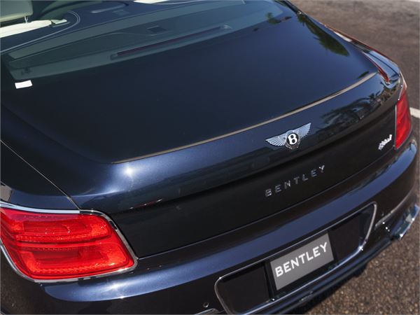 2023 Bentley Flying Spur Hybrid in Dark Sapphire - exterior photo 7