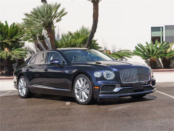 2023 Bentley Flying Spur Hybrid in Dark Sapphire - exterior photo 9
